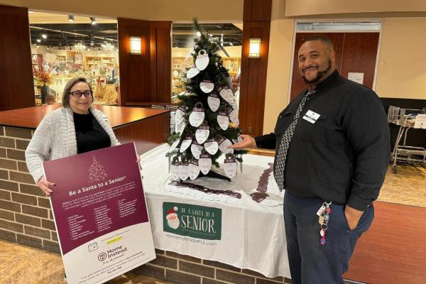 Home Instead Partners With Lunds & Byerlys for Be a Santa to a Senior in Minneapolis, MN