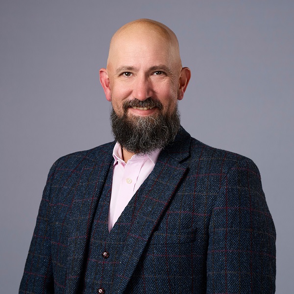 Lair Stephen 437 1229 retouched