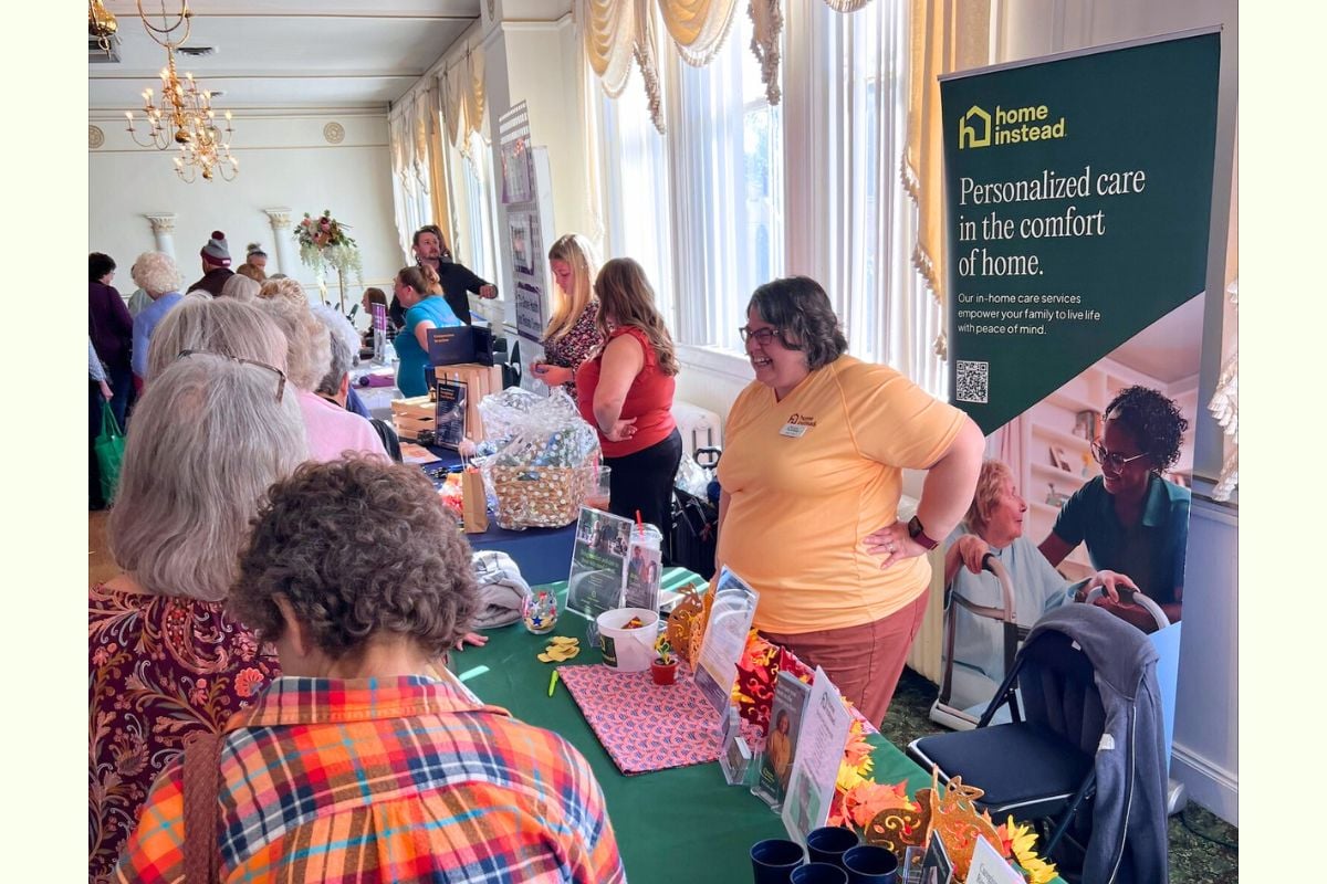 Home Instead Supports Prairie Council on Aging Senior Day in Jacksonville, IL