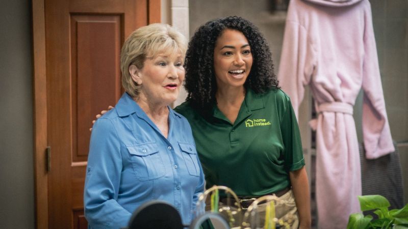 Home Instead caregiver with senior client in South Gate, FL