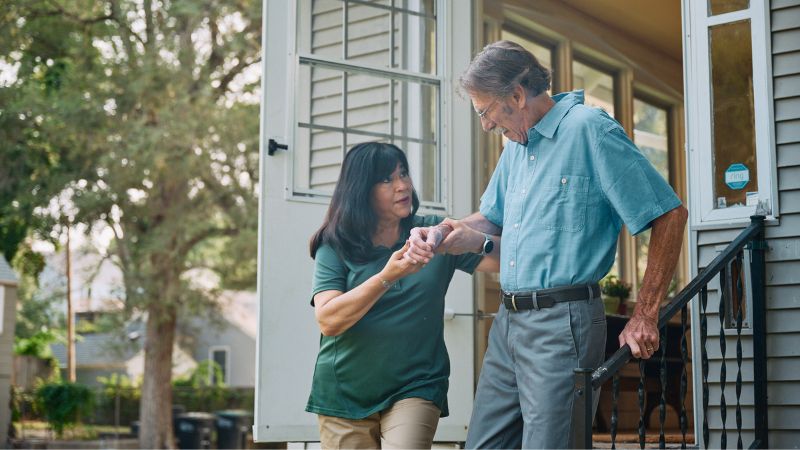 Home Instead caregiver with senior client in Centerville, OH