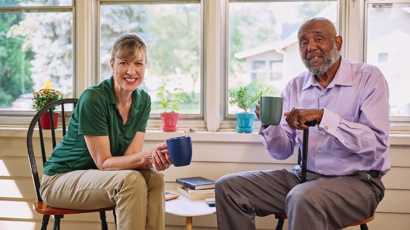 Home Instead caregiver with senior client in Tolleson, Arizona