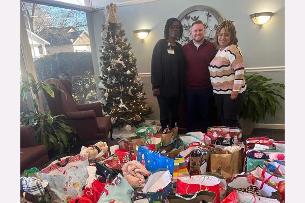 Home Instead's Success with 2023 Be a Santa to a Senior in Greenville, SC