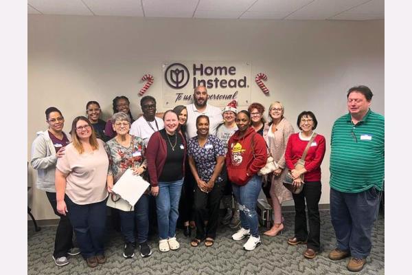 Home Instead Celebrates Caregivers at Annual Meeting in Goodyear, AZ