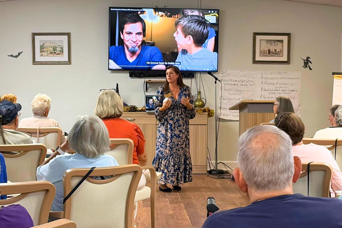 Home Instead Caregivers Attend Alzheimer's and Me Class in Charleston, SC