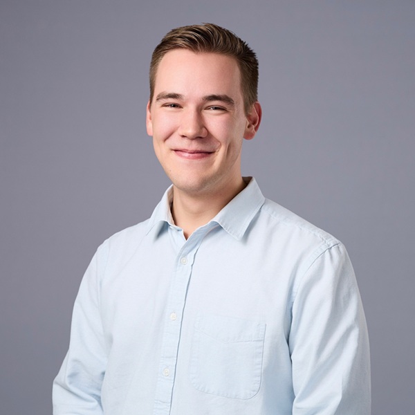 Campbell Headshot