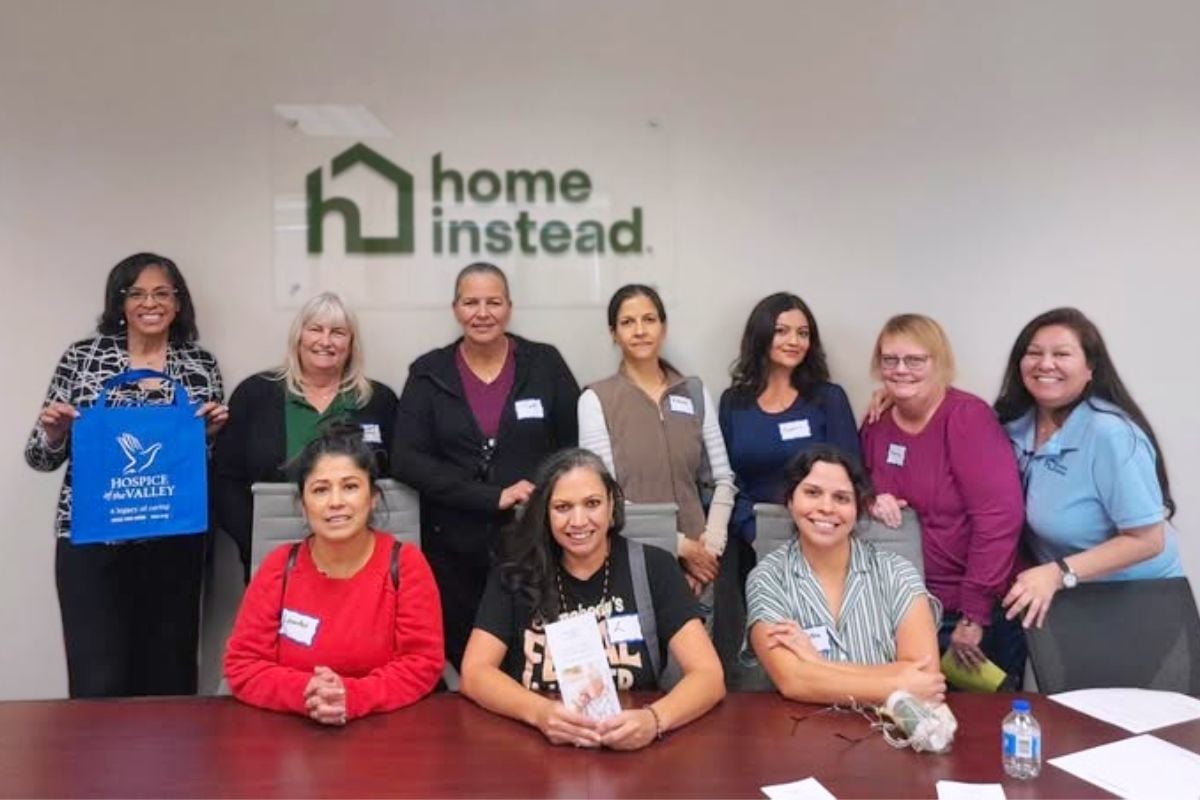 Home Instead Receives Dementia Care Training from Hospice of the Valley in Goodyear, AZ