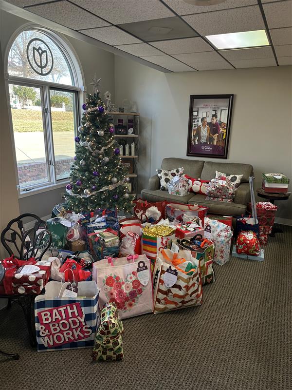 Home Instead Gifts of Love for Be A Santa To A Senior in St. Joseph, MO