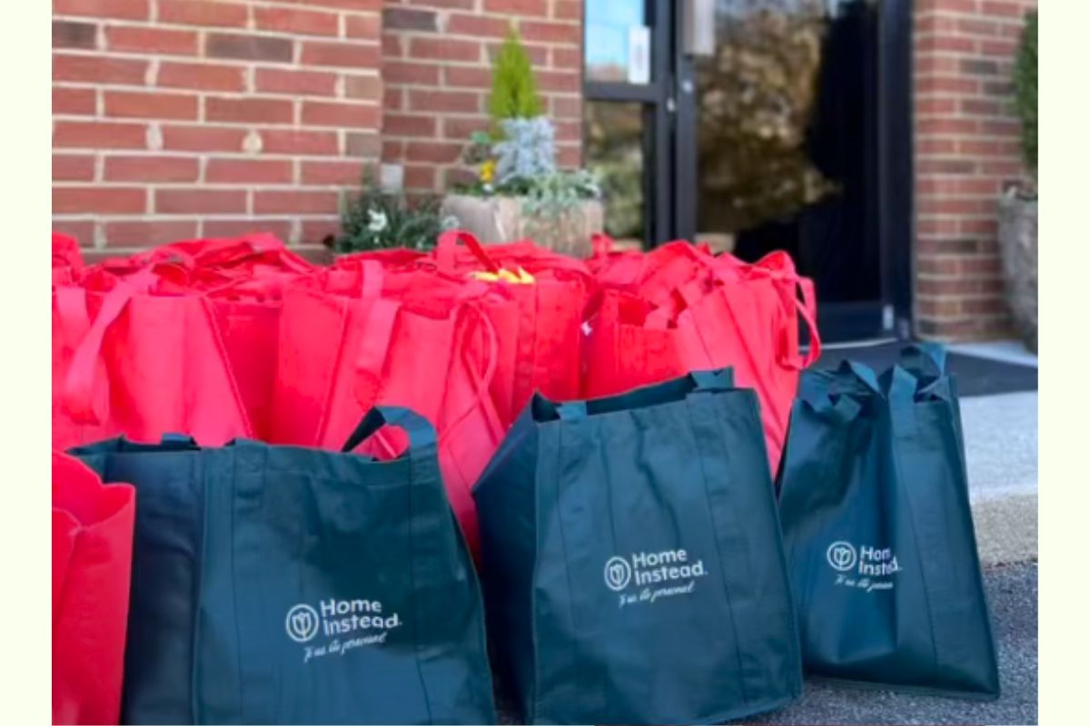 Home Instead Delivers Over 500 Gifts to Seniors in Birmingham, AL