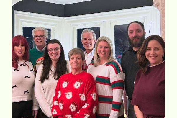 Warm Holiday Wishes from Home Instead of Norwell, MA