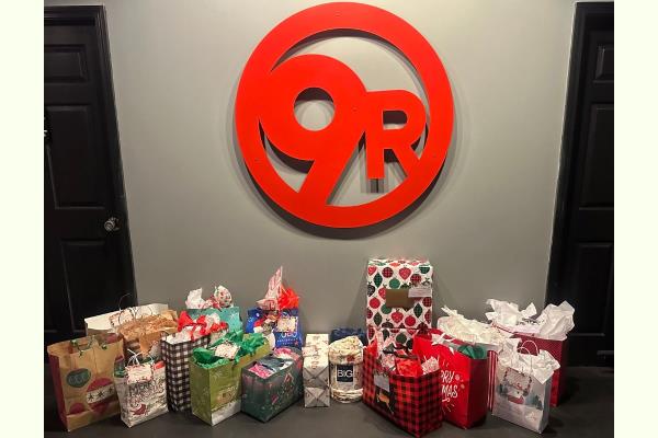 Home Instead Partners with 9Round in Concord for Be a Santa to a Senior