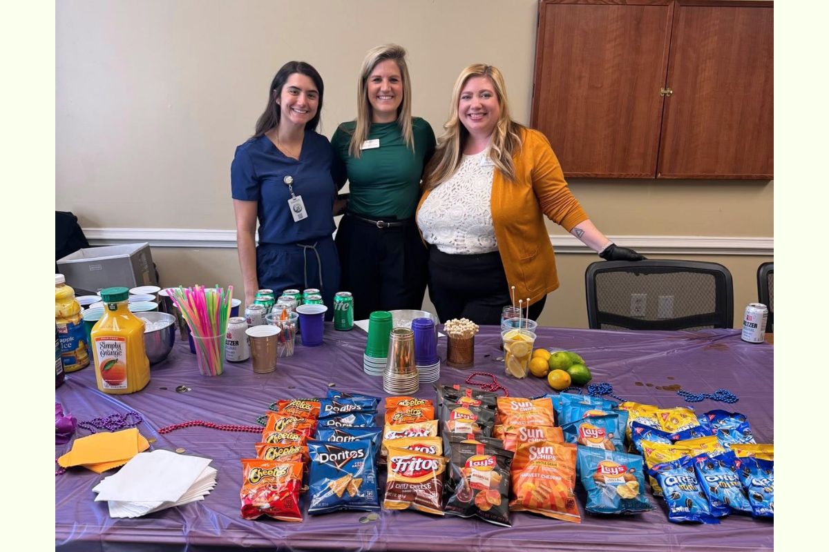 Home Instead Celebrates Mardi Gras with Mocktails and Bingo in Virginia Beach