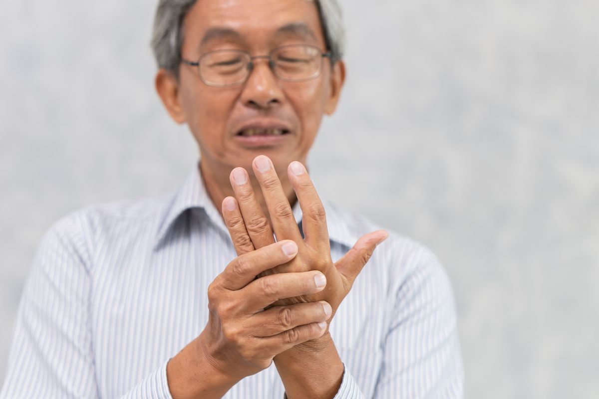 The Impact of Arthritis on Mobility and Independence in Seniors