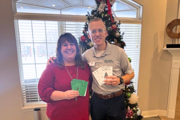 Home Instead Delivers Christmas Cards to Senior Communities in Lebanon, Indiana