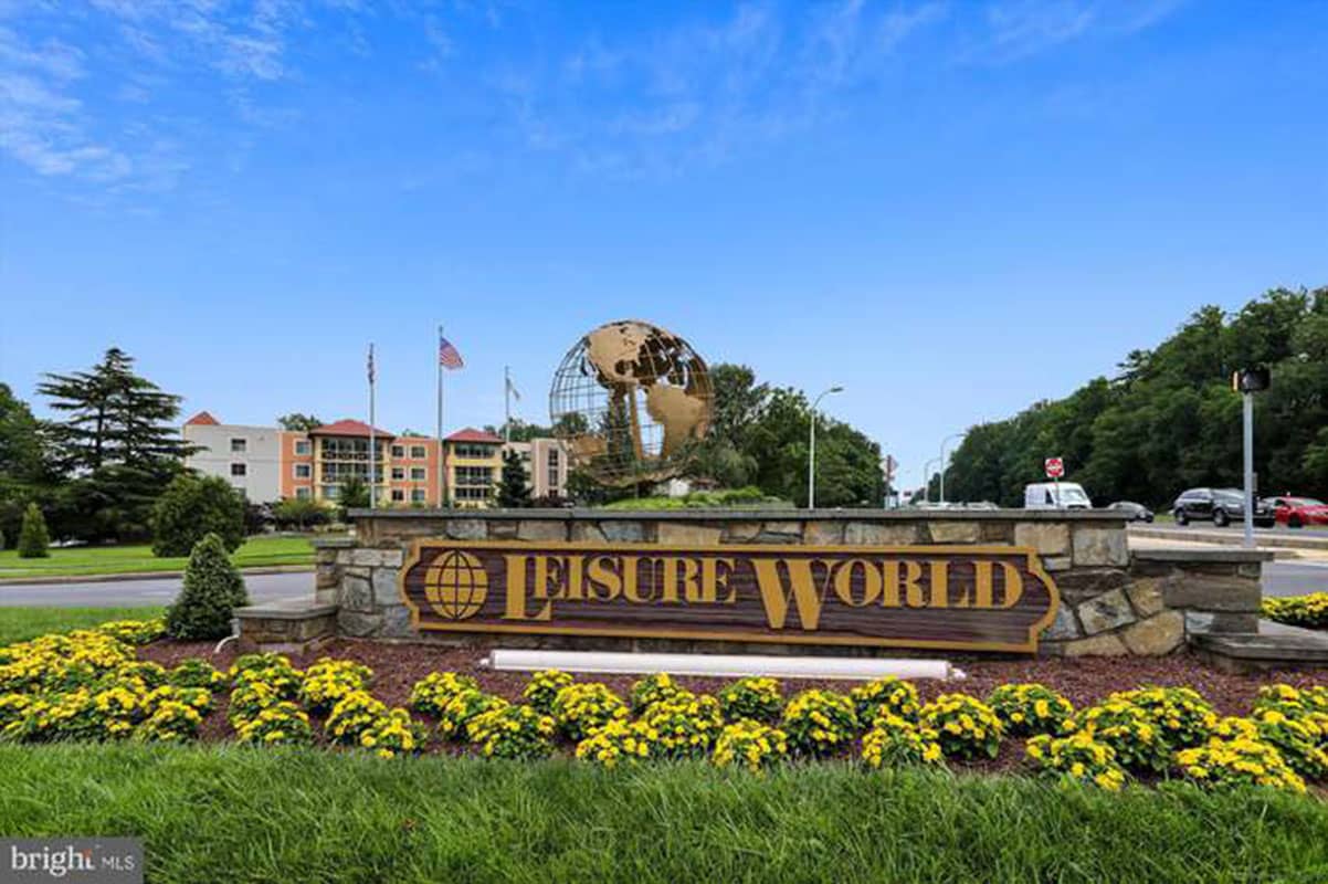 Leisure World Monument Sign