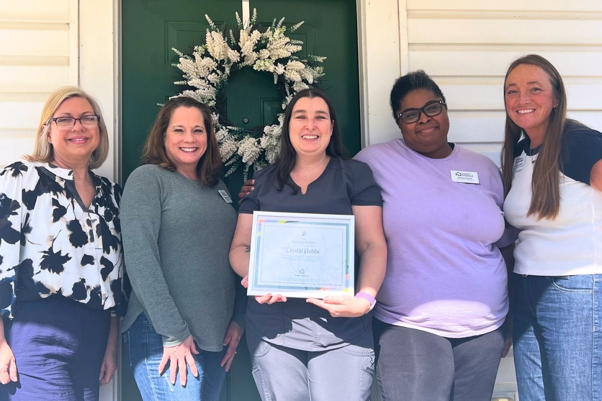 Home Instead of Rock Hill Honors Caregiver with Standing Ovation Award
