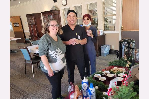 Home Instead Warms Hearts with Cocoa Creations at Manzanita Care Center